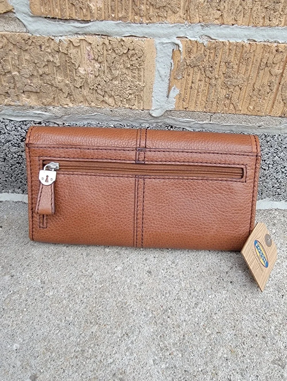 NWT Fossil Maddox Chestnut Cognac Brown Leather Trifold Clutch Wallet